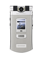 Best available price of Sony Ericsson Z800 in Denmark